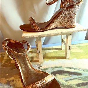 Wedge sandals